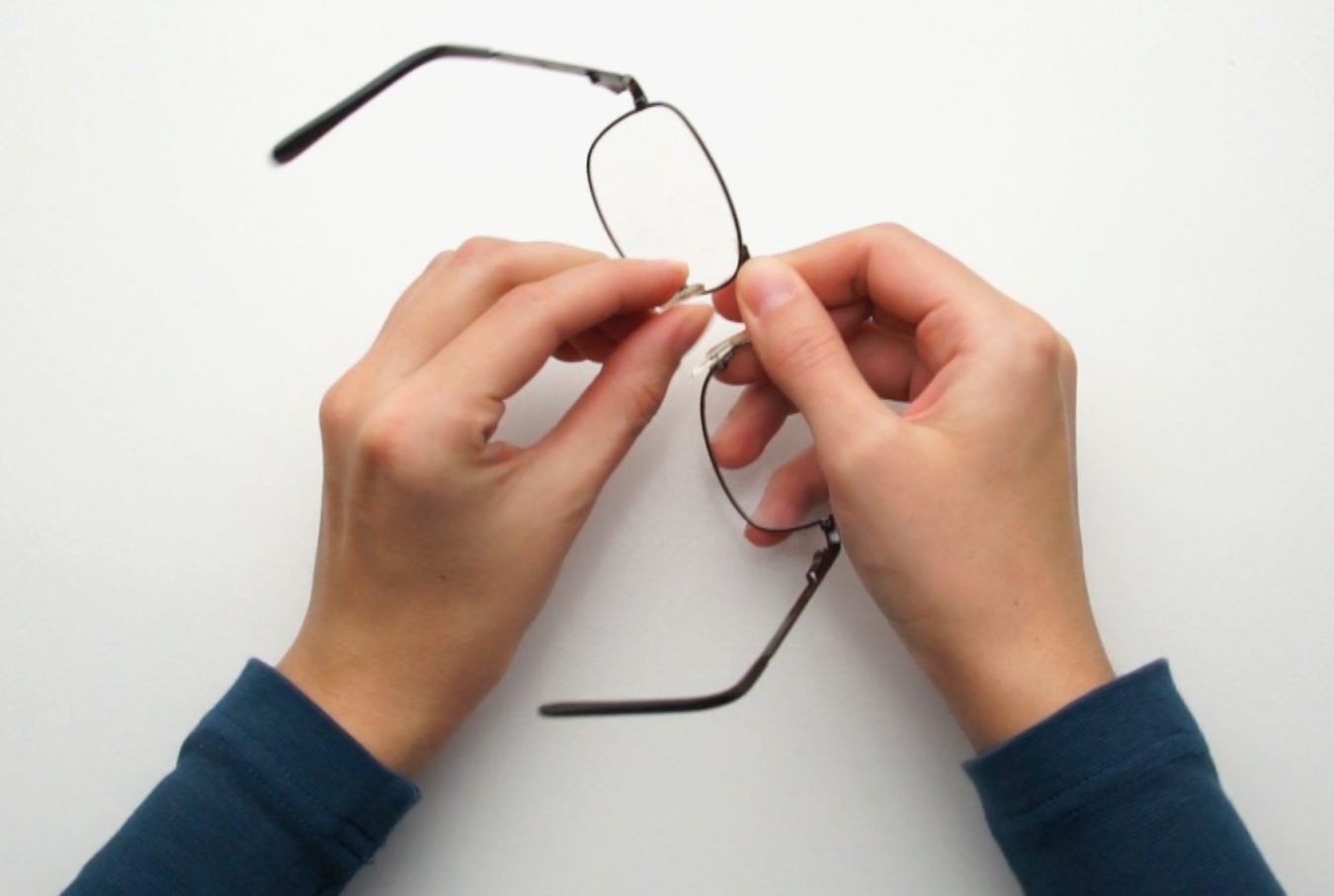 Adjust Eye Glasses