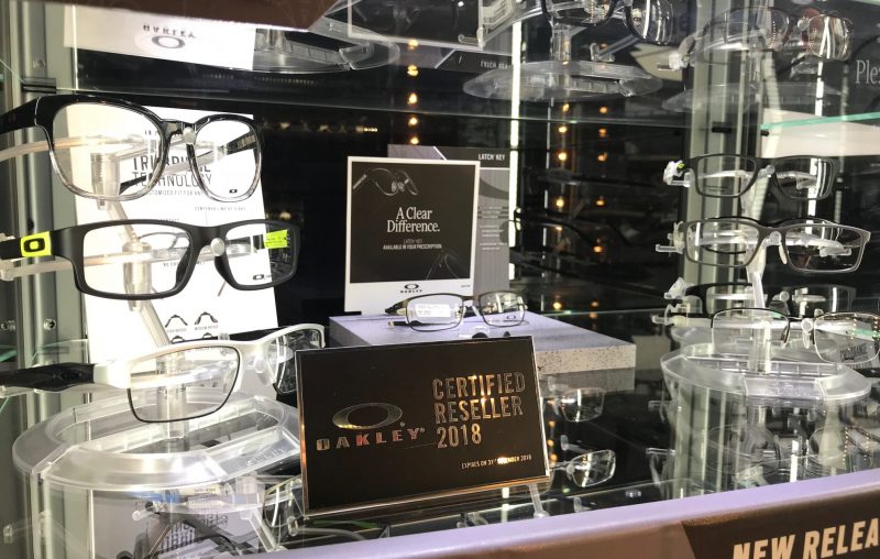 OAKLEY SUNGLASS