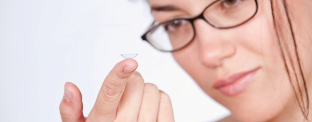 who cannot wear contact lenses