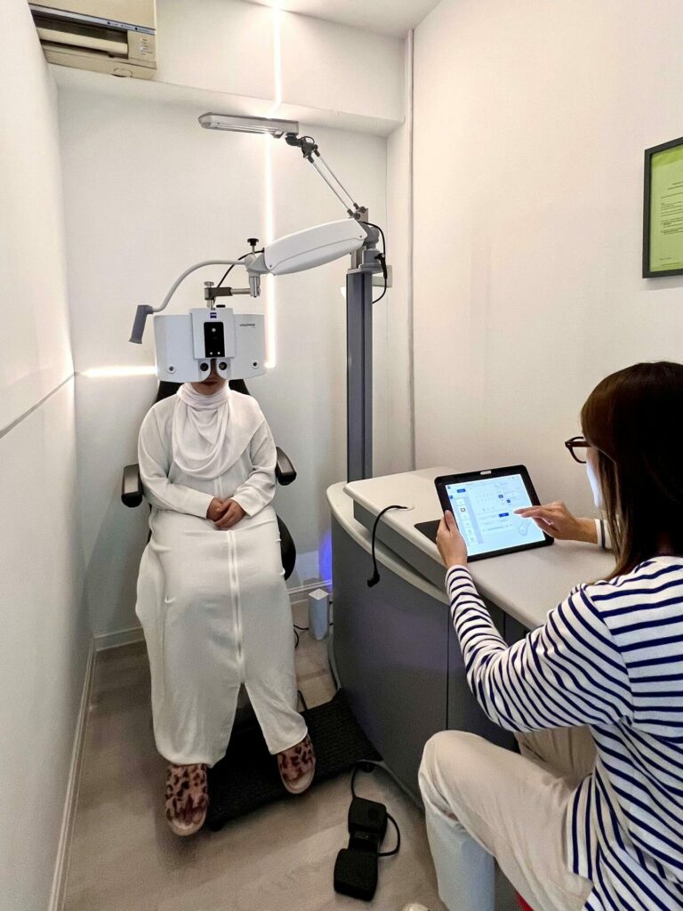 comprehensive eye examination