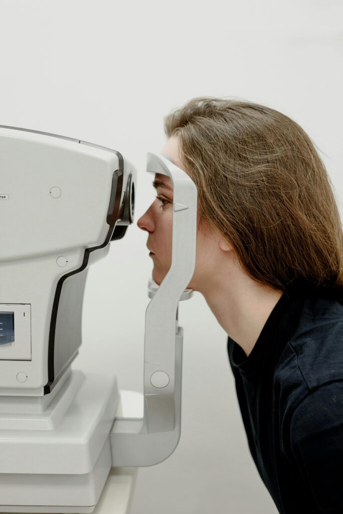 myopia eye check machine