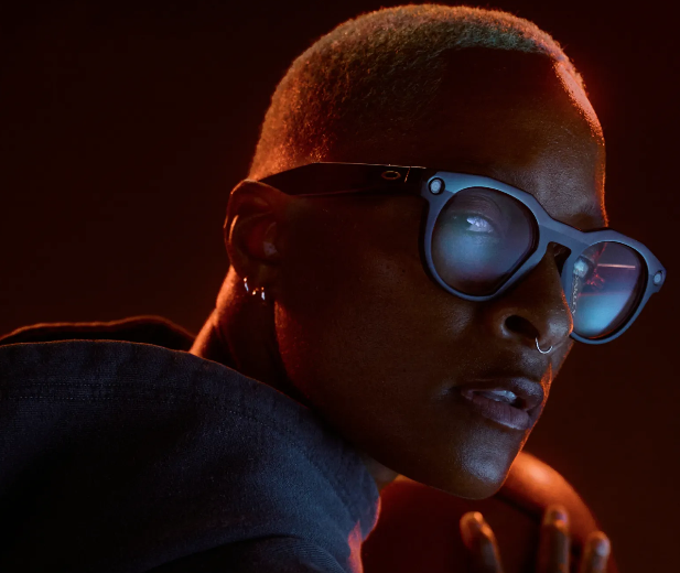 OAKLEY Meta Ai Smart Camera Glasses Eyewear model